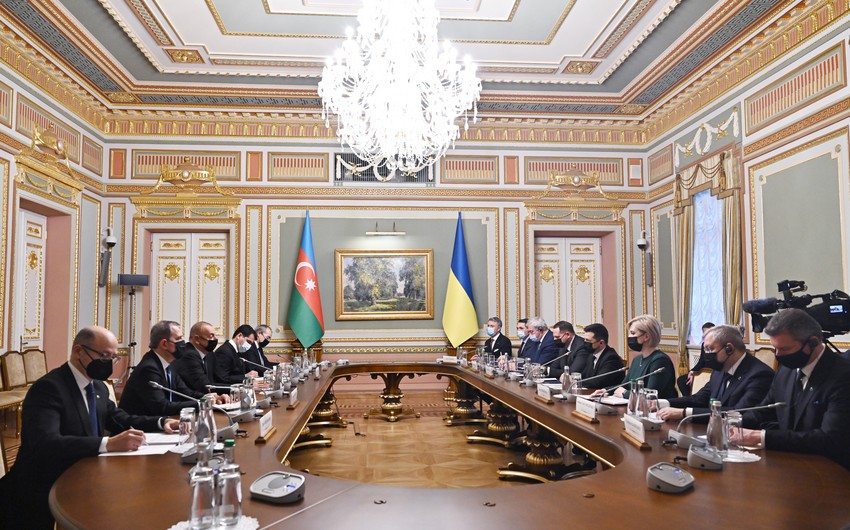 Expanded meeting between Azerbaijani, Ukrainian leaders kicks off