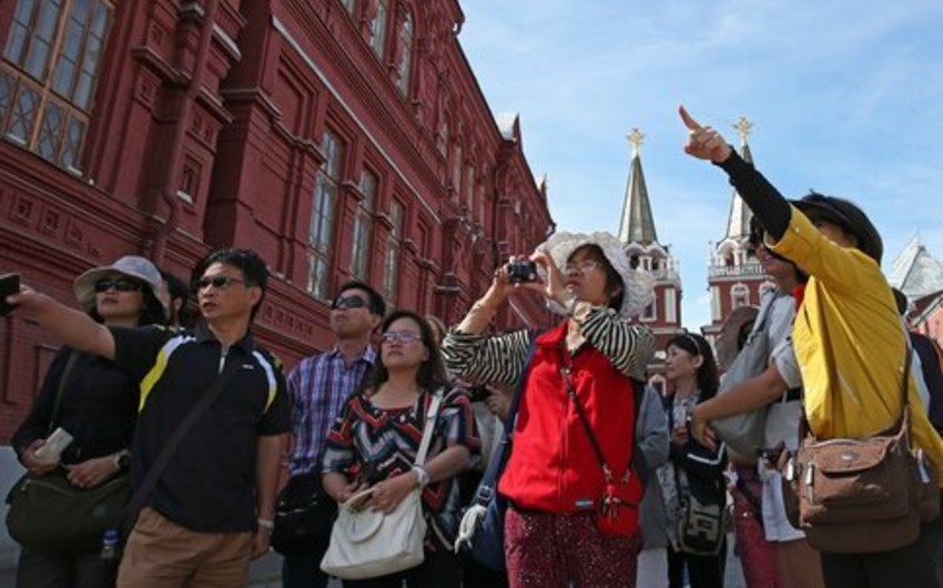 Moscow: Over 20 Chinese tourists hid from doctors
