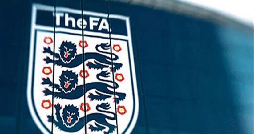 Sabiq futbolçular İngiltərə Futbol Assosiasiyasını məhkəməyə veriblər