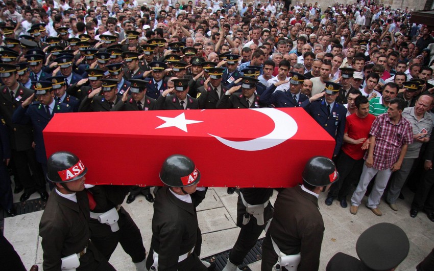 Türkiyədə terrorçuların hücumu nəticəsində 1 hərbçi şəhid olub, 2-si yaralanıb