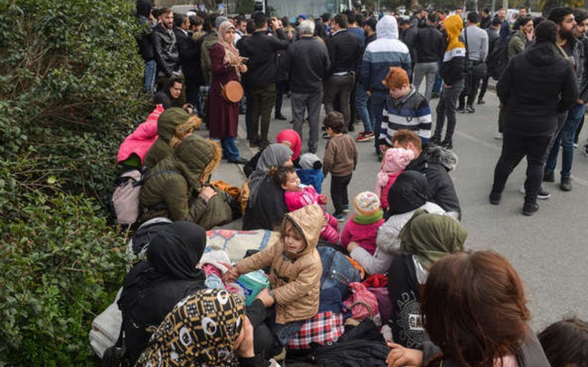 Turkey opens borders with EU for Syrian refugees