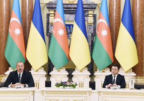 Президенты Азербайджана и Украины выступили с заявлениями для печати