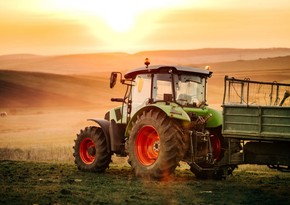 Азербайджан увеличил импорт тракторов из Швеции в 2,5 раза