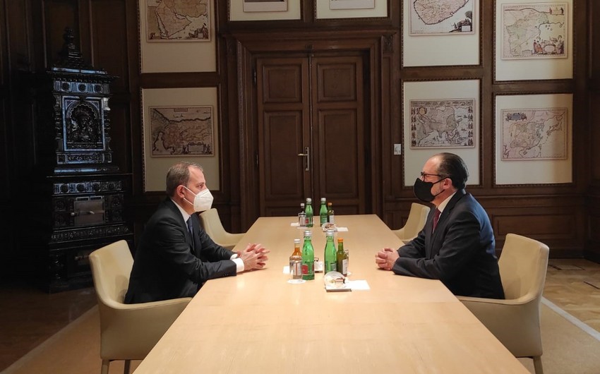 Байрамов провел встречу с главой МИД Австрии