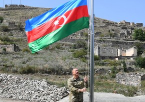 Ильхам Алиев поднял флаг Азербайджана в Кяльбаджаре