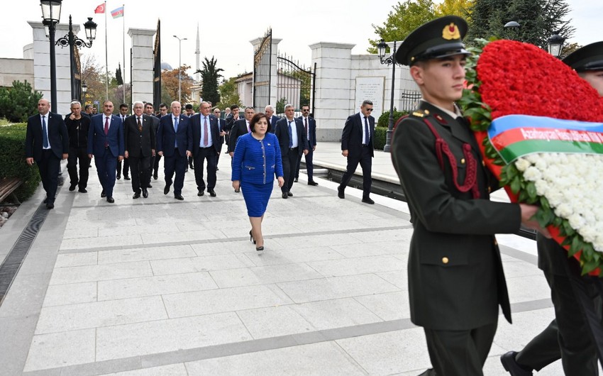 Milli Majlis Speaker Sahiba Gafarova visits Grand Leader Heydar Aliyev Statute in Ankara  