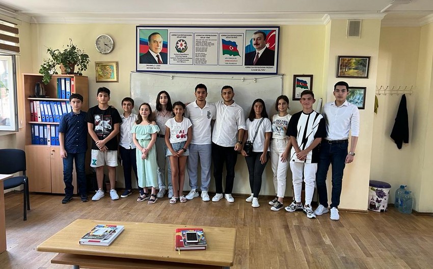 Nihad Huseynli founds non-profit platform which allows students from public schools of Azerbaijan to learn more about various educational programs