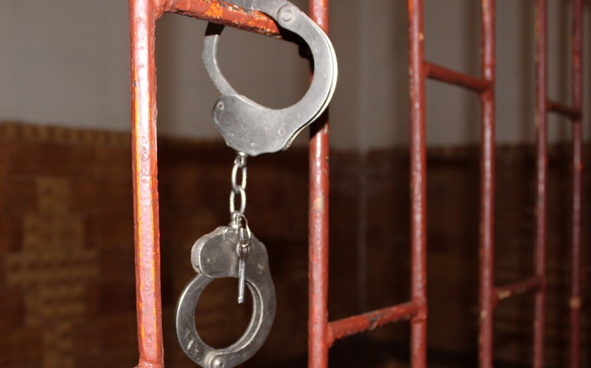Азербайджанец, убивший любовницу и после пытавшийся покончить с собой, приговорен к 10 годам колонии