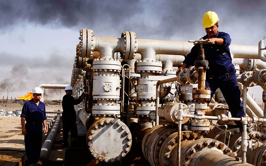 Shell considers selling its Iraq oil assets
