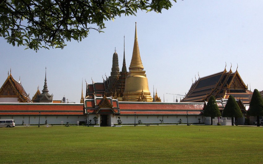 Tailand parlamenti vəliəhdi kral taxtına çıxmağa rəsmən dəvət edib