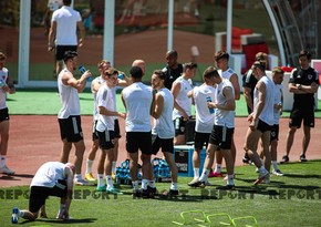 Welsh national team holds last training before Turkey match - PHOTO