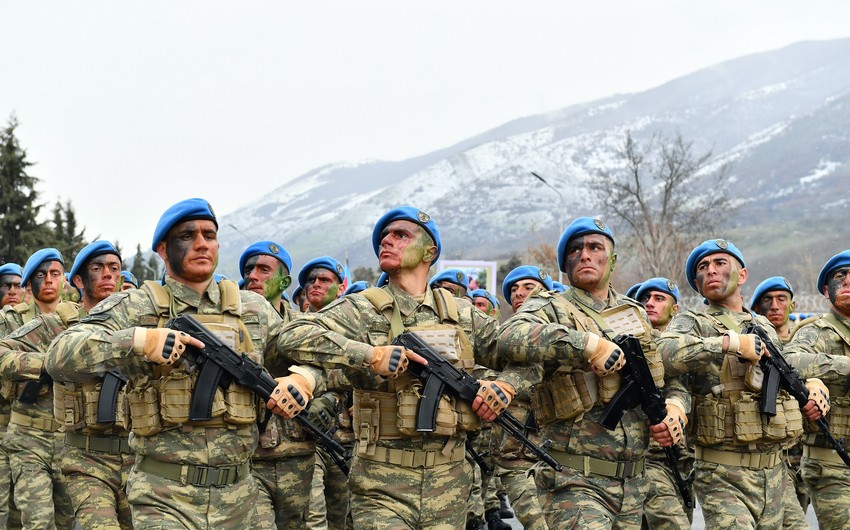 В Азербайджане объявлен прием в воинские части коммандос