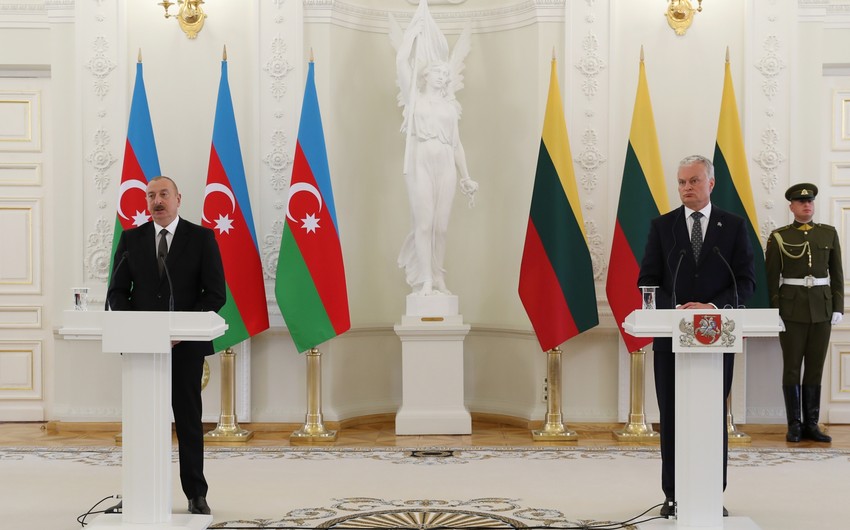 Президенты Азербайджана и Литвы выступили с заявлениями для прессы