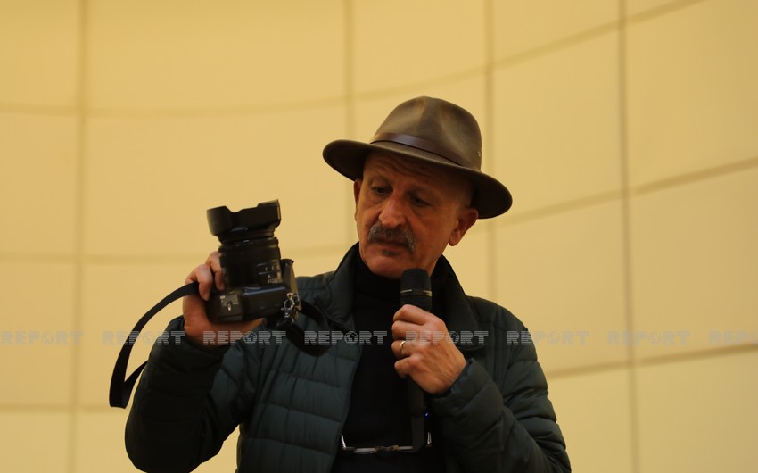 Rza Diqqəti fotoaparatını satıb vəsaiti “YAŞAT” fonduna köçürmək niyyətindədir