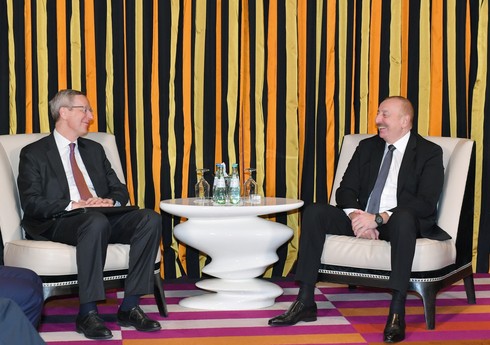 Президент Ильхам Алиев встретился с исполнительным директором Восточногерманской бизнес-ассоциации