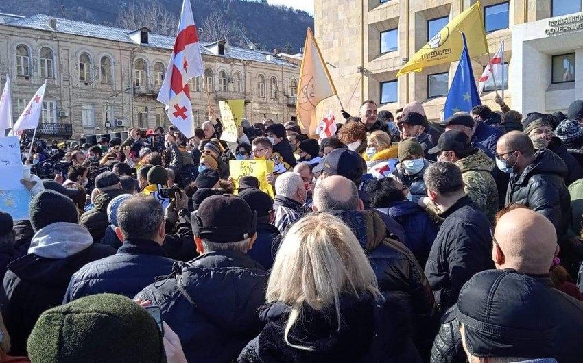 В Тбилиси начался митинг оппозиции