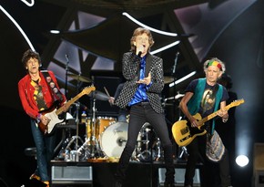 Rolling Stones play to thousands in Cuba in historic concert