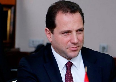 Суд отправил экс-министра обороны Армении под подписку о невыезде