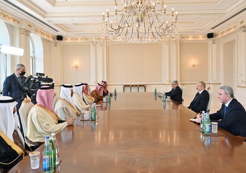 Президент Ильхам Алиев принял делегацию во главе с министром инвестиций Королевства Саудовская Аравия