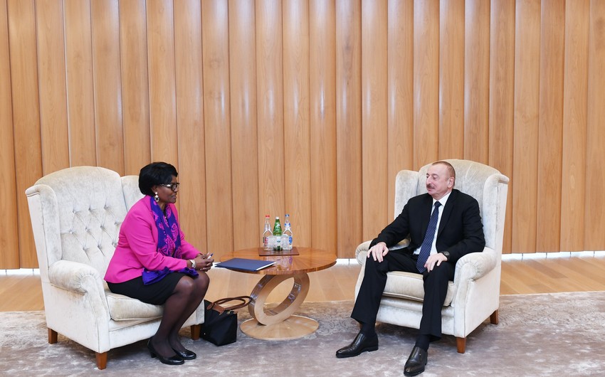 Президент Ильхам Алиев встретился с региональным директором Всемирного банка по Южному Кавказу - ОБНОВЛЕНО
