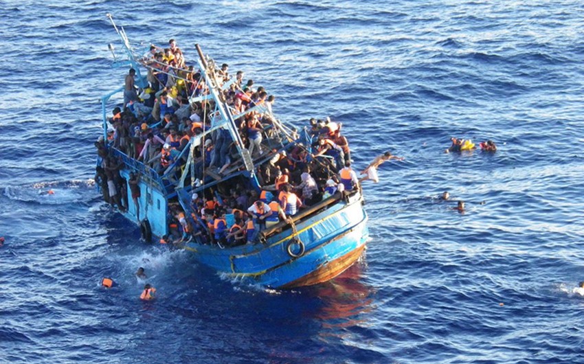 Турецкая береговая охрана спасла 57 человек с острова в Эгейском море