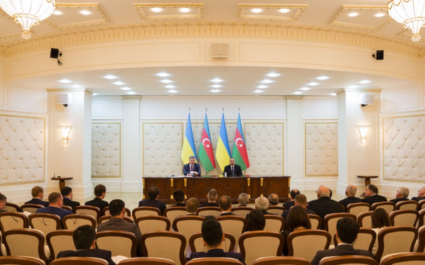 Ukrayna prezidenti: Dağlıq Qarabağ münaqişəsində status-kvo qəbuledilməzdir