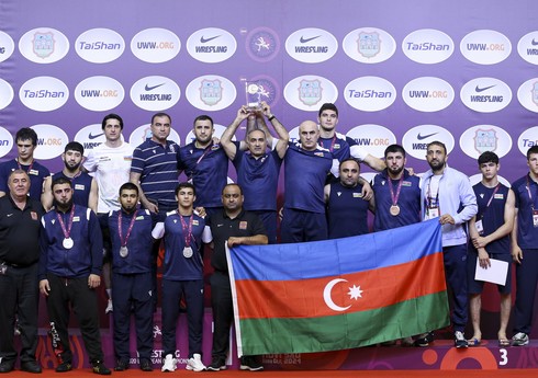 Сборная Азербайджана по вольной борьбе заняла первое место в командном зачете на ЧЕ