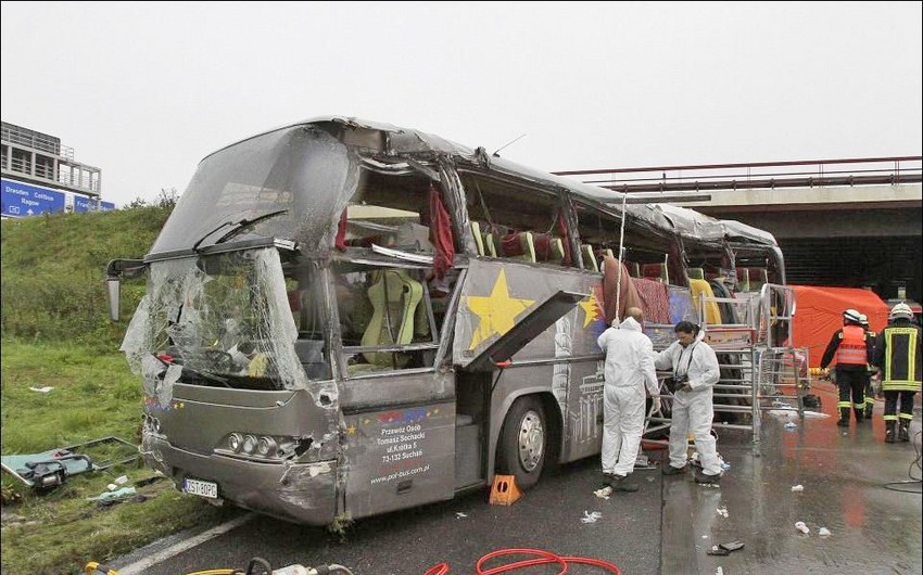 ​Nepalda iki sərnişin avtobusu toqquşub, 9 nəfər ölüb