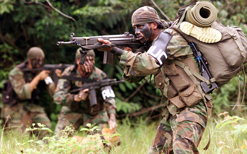 Десятки человек погибли в столкновениях боевиков в Колумбии