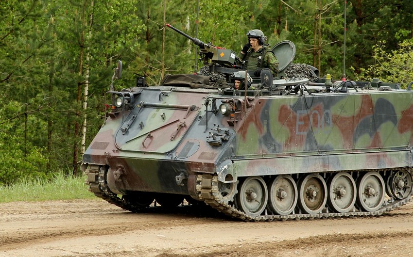 Lithuania transfers M-577 armored personnel carriers to Ukraine