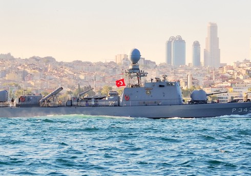 ВМС Турции успешно завершили тестирование нового десантного корабля