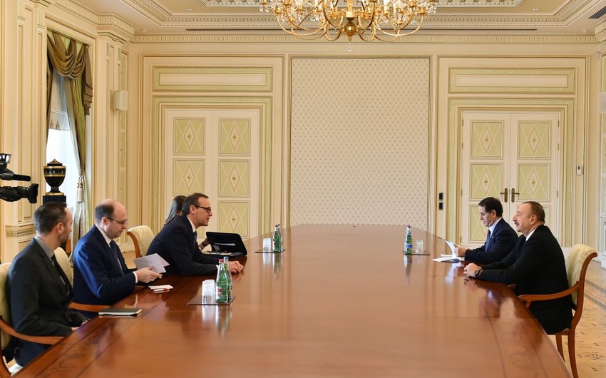 Президент Азербайджана Ильхам Алиев принял заместителя главы МИД Великобритании