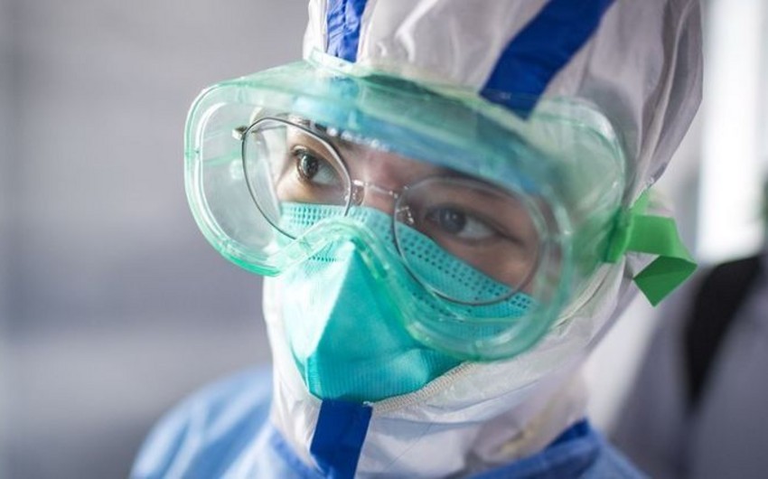 В Китае для борьбы с коронавирусом в Хубэе мобилизовали 25,6 тыс. медиков