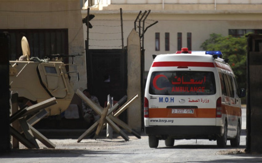 Taxi crash in Egypt kills 13 people