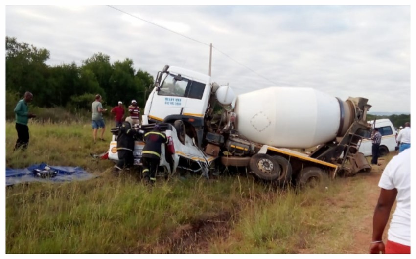 15 killed in accident involving two school buses in South Africa