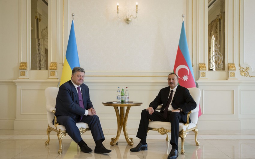 В Баку проходит  встреча президентов Азербайджана и Украины