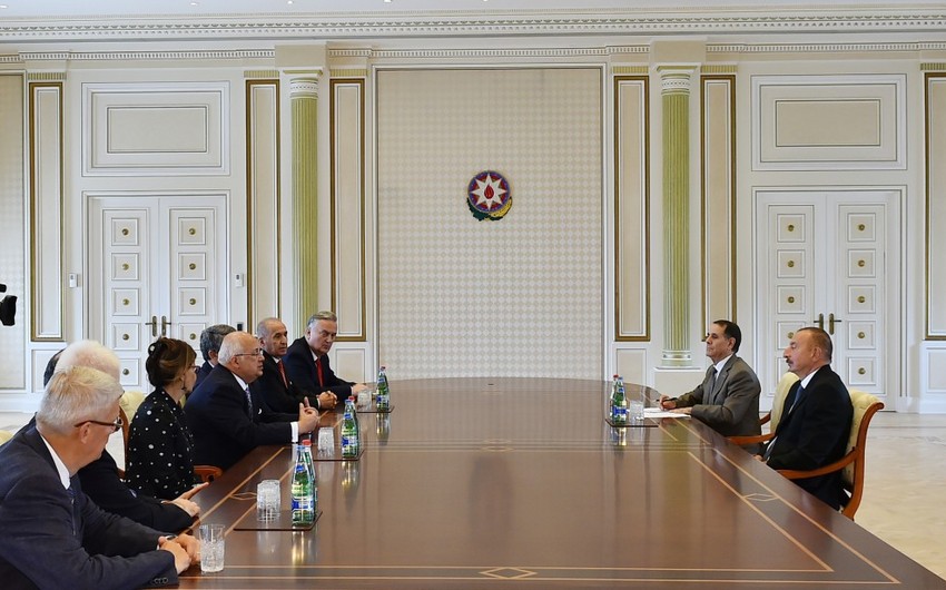 Президент Ильхам Алиев принял бывших глав государств и правительств, принимающих участие в Глобальном форуме молодых лидеров