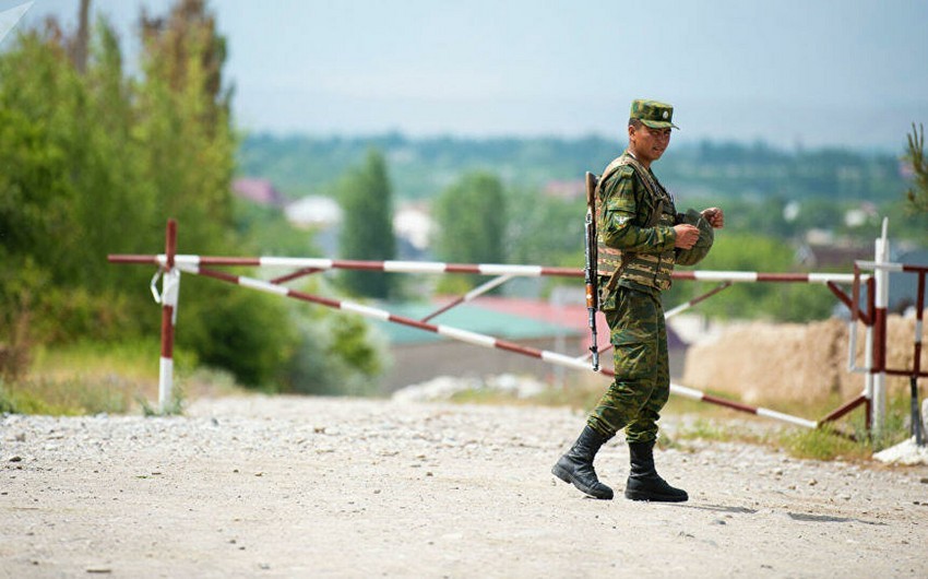 На границе Кыргызстана с Таджикистаном возникла напряженность