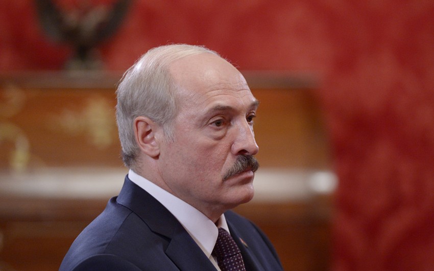 Aleksandr Lukaşenko yenidən Belarus MOK-un prezidenti seçilib
