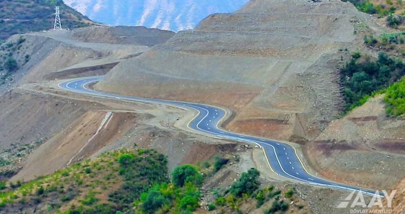Construction of new automobile road bypassing Lachin completed