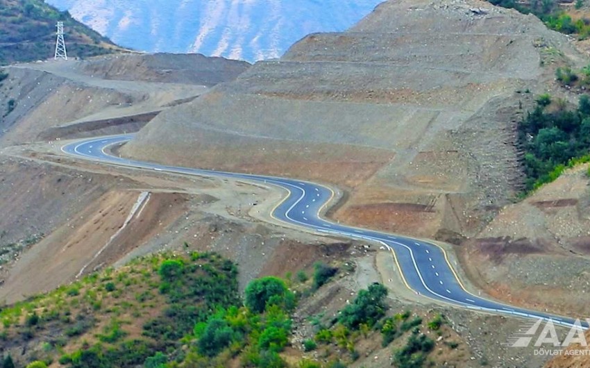 Construction of new automobile road bypassing Lachin completed