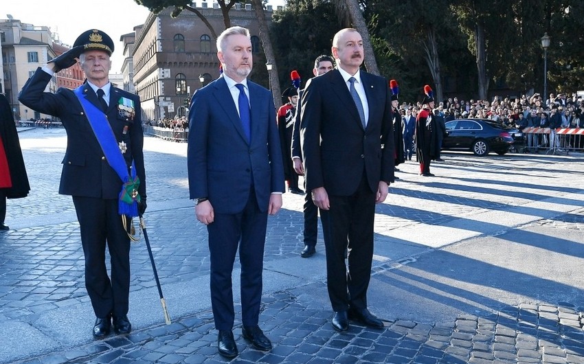 Prezident İlham Əliyev Romada naməlum əsgər abidəsini ziyarət etdi - FOTO