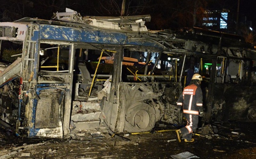 Ankarada terror aktında ölənlərin sayı 34 nəfərə çatıb - YENİLƏNİB -5 - FOTO