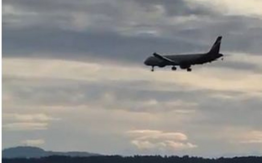 Самолет Цюрих-Москва вернулся в аэропорт из-за возгорания в двигателе