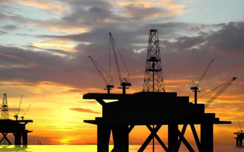 Цена на азербайджанскую нефть превысила 65 долларов