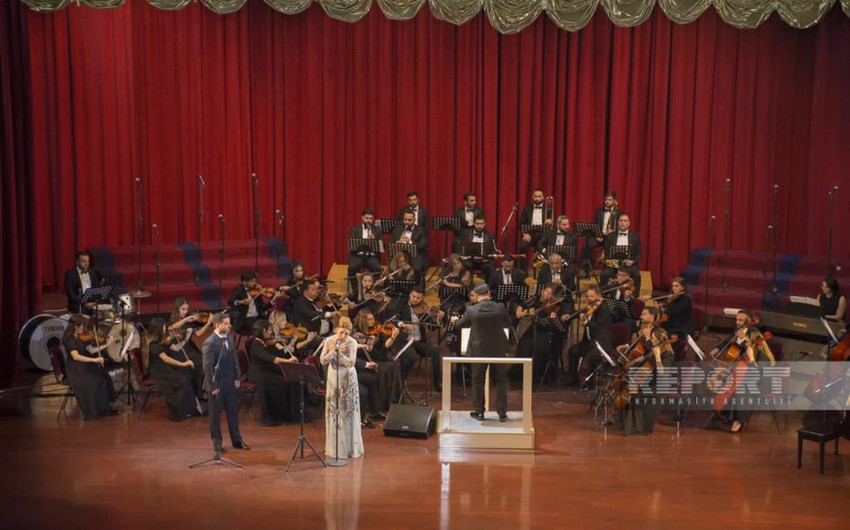 Naxçıvanda Heydər Əliyev Sarayında Xalq artisti Fidan Hacıyevanın solo konserti olub