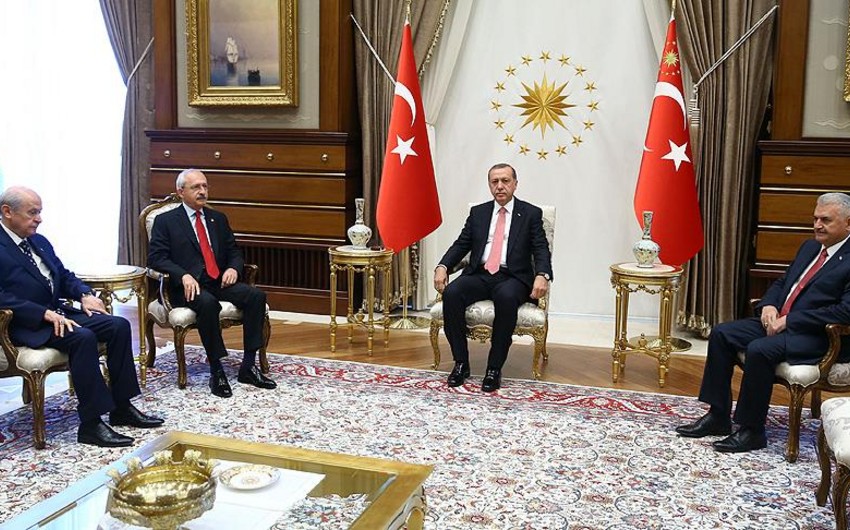 Türkiyə prezidenti ilə müxalifət liderləri arasında keçirilən görüşün detalları açıqlanıb