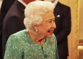 Королева Елизавета II провела ночь в больнице