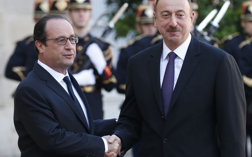 Франсуа Олланд: Франция будет продолжать усилия, направленные на урегулирование нагорно-карабахского конфликта