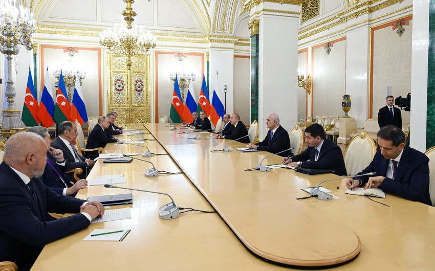 President Ilham Aliyev holds meeting with Russian President Vladimir Putin in Moscow - UPDATED